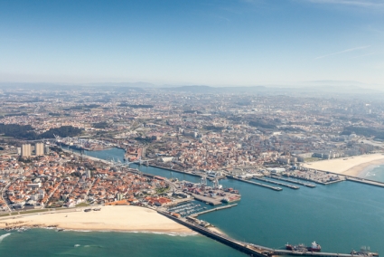 LEIX&Otilde;ES WITH RECORD OF 12.9 MILLION TONNES